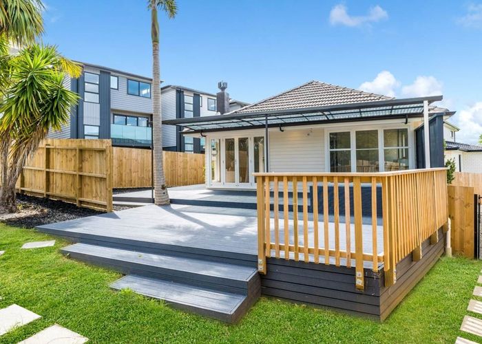  at 93 Kervil Avenue, Te Atatu Peninsula, Auckland