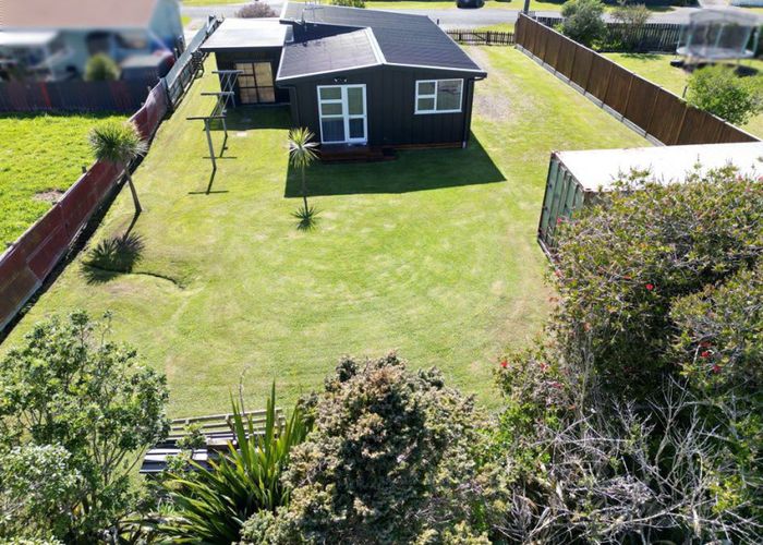  at 1 Andresen Street, Foxton Beach, Foxton