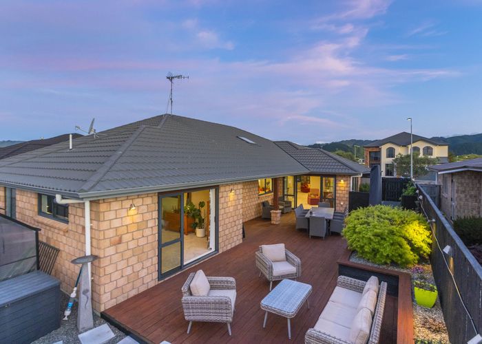  at 6 Trusham Court, Paraparaumu