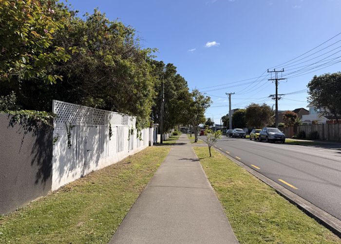  at 9 Jutland Road, Hauraki, North Shore City, Auckland
