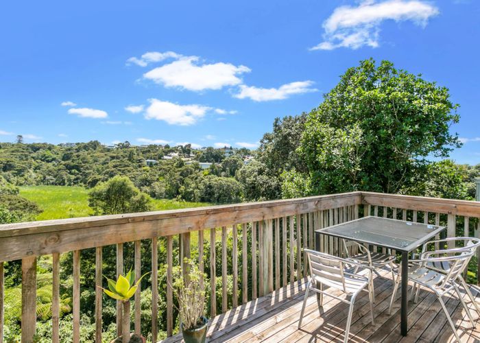  at 2/60 Maritime Terrace, Birkenhead, Auckland