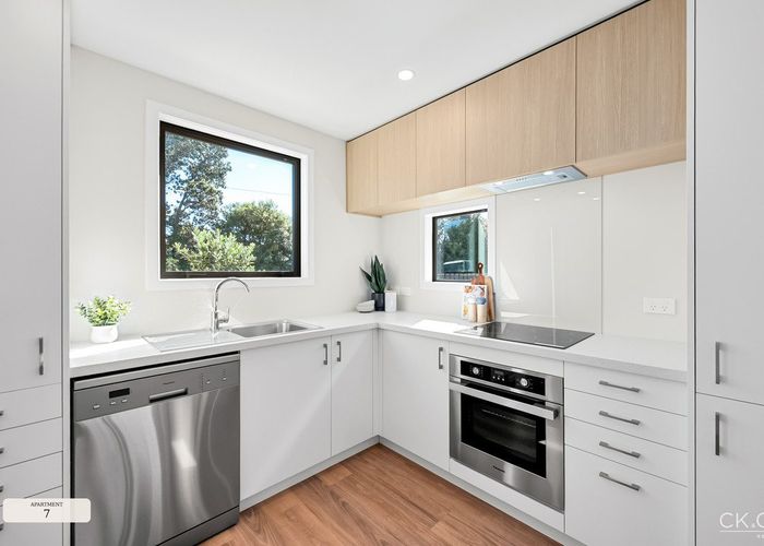  at 130 Cambridge Terrace, Fairfield, Lower Hutt, Wellington