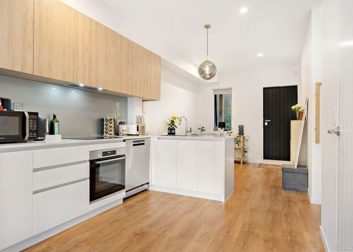  at 19/26 Springvale Drive, Fairview Heights, North Shore City, Auckland
