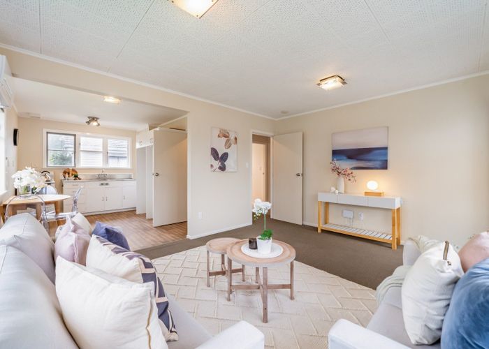  at 1/6 Oxford Crescent, Ebdentown, Upper Hutt, Wellington