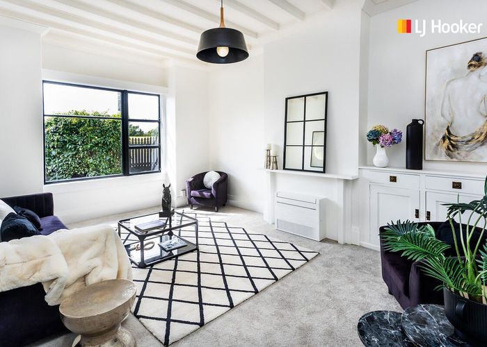  at 71 Eglinton Road, Mornington, Dunedin