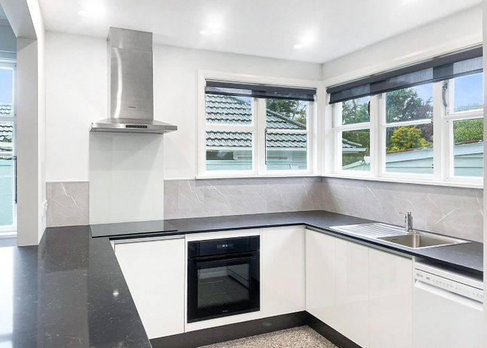  at 31 Pinehaven Road, Pinehaven, Upper Hutt, Wellington