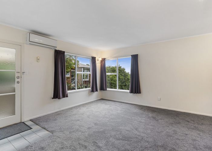  at 2/25 Simkin Avenue, Saint Johns, Auckland City, Auckland