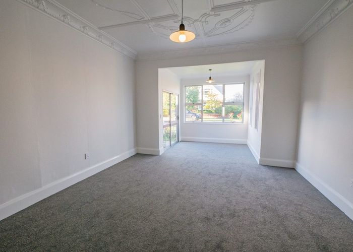  at 156 Surrey Street, Saint Clair, Dunedin