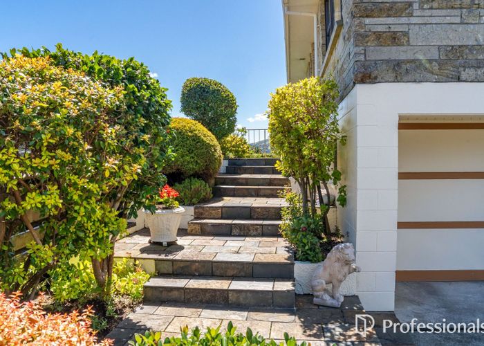  at 7 Summit Road, Fairfield, Lower Hutt, Wellington