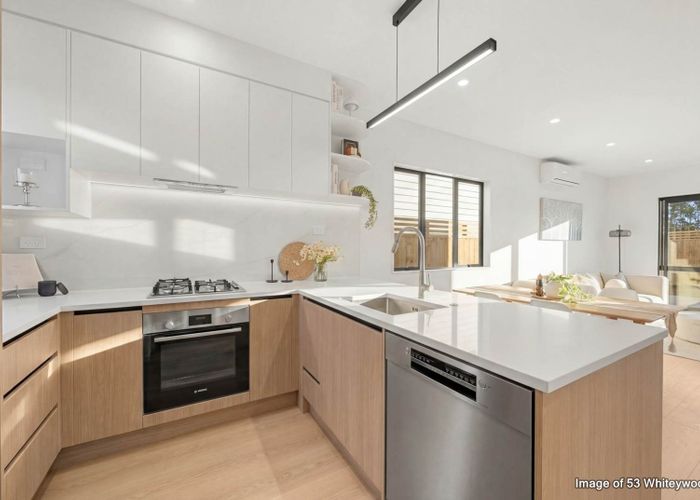  at 51 Whiteywood Street, Westgate, Waitakere City, Auckland