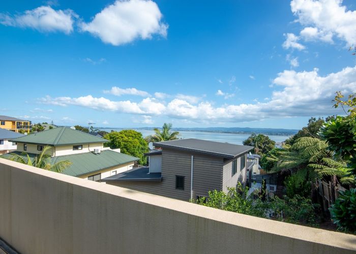  at 17 Mariners View, Beach Haven, North Shore City, Auckland