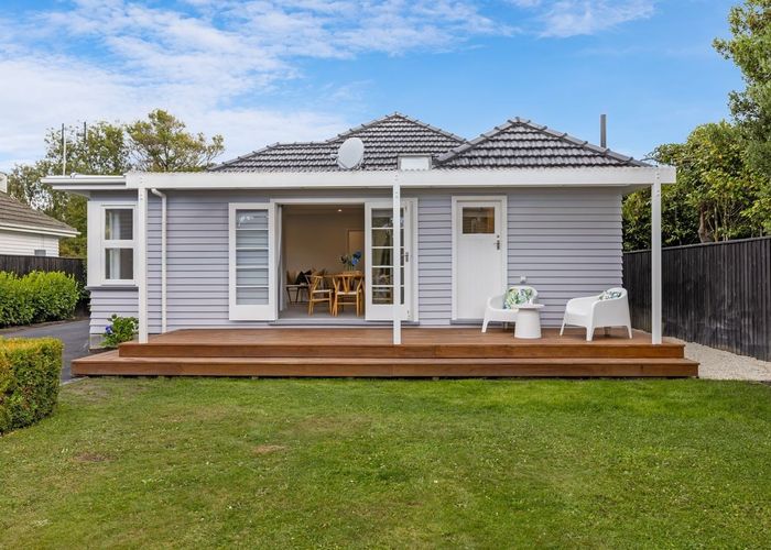  at 8 Lothian Street, Ilam, Christchurch