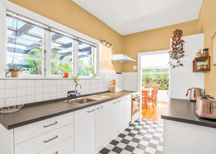  at 27 Hillier Place, Spreydon, Christchurch