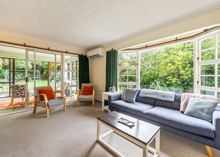  at 24 Avian Road, Blue Mountains, Upper Hutt