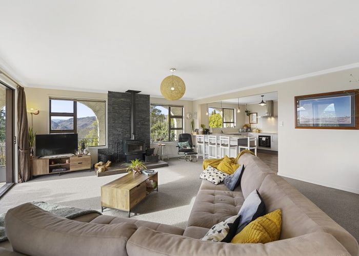  at 2 Craig Place, Bridge Hill, Alexandra