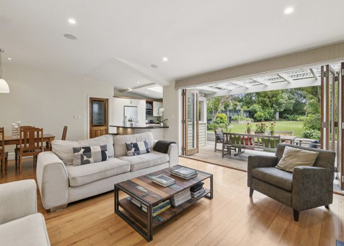  at 142 Queen Street, Northcote Point, North Shore City, Auckland