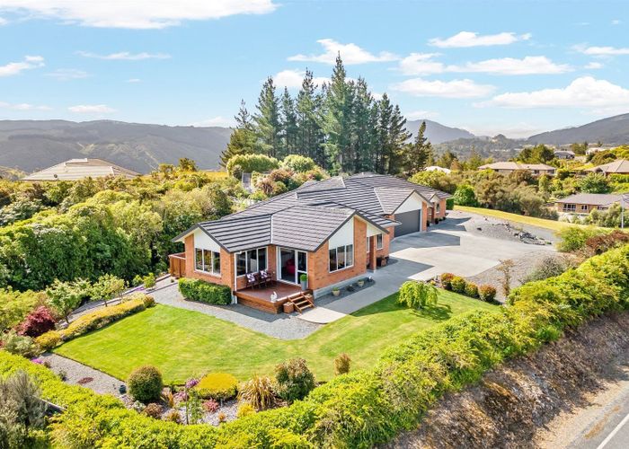  at 1 Valley View Way, Timberlea, Upper Hutt