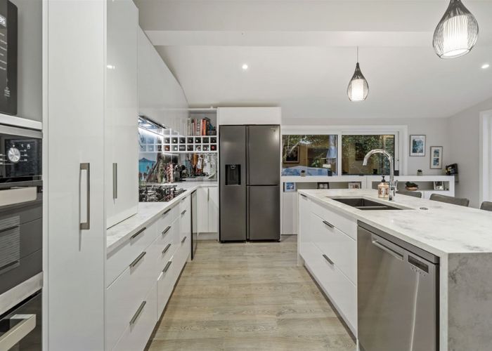  at 31 Rewi Street, Torbay, Auckland
