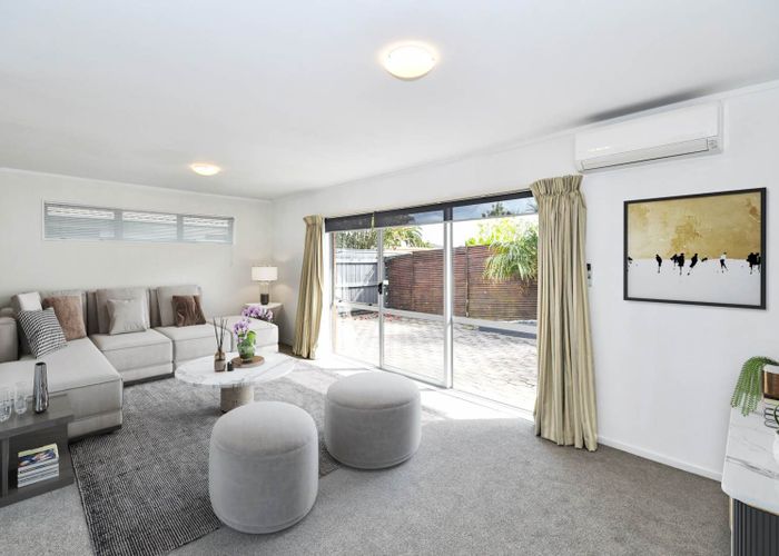  at 2/15 East Street, Papakura, Papakura, Auckland