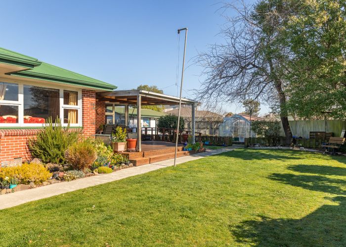  at 37 Radbrook Street, Avonhead, Christchurch City, Canterbury