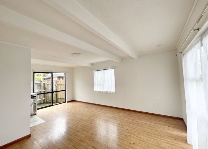  at 79 Sturges Road, Henderson, Waitakere City, Auckland