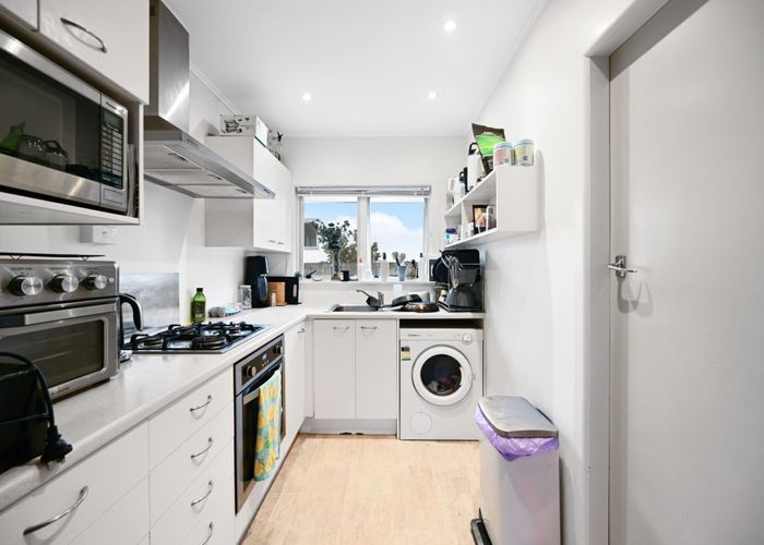  at 1/17 Ely Street, City Centre, Christchurch City, Canterbury