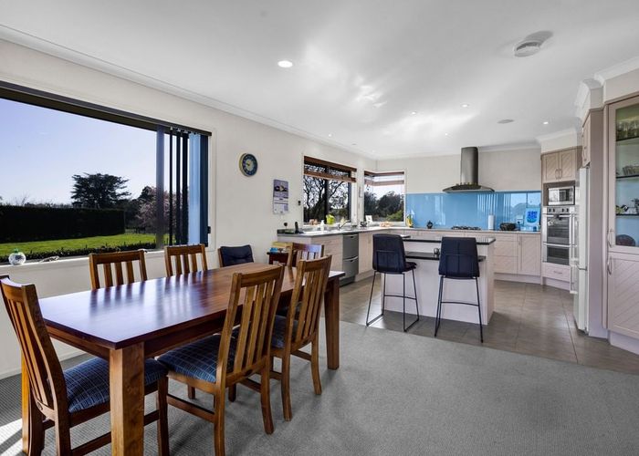  at 274 Richmond Road, Lepperton