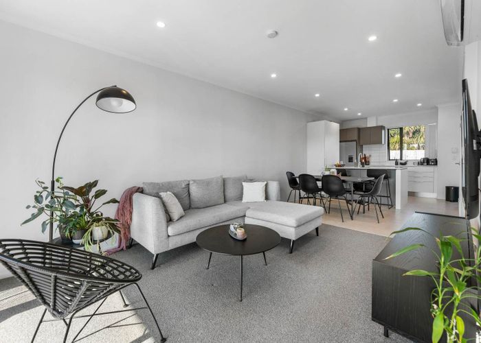  at 32D Titoki Street, Te Atatu Peninsula, Waitakere City, Auckland