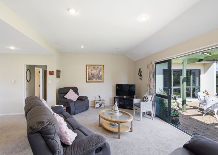  at 2/139 Maidstone Road, Ilam, Christchurch City, Canterbury