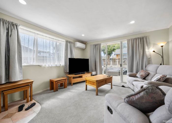  at 1/12 Bowater Place, Manurewa, Manukau City, Auckland