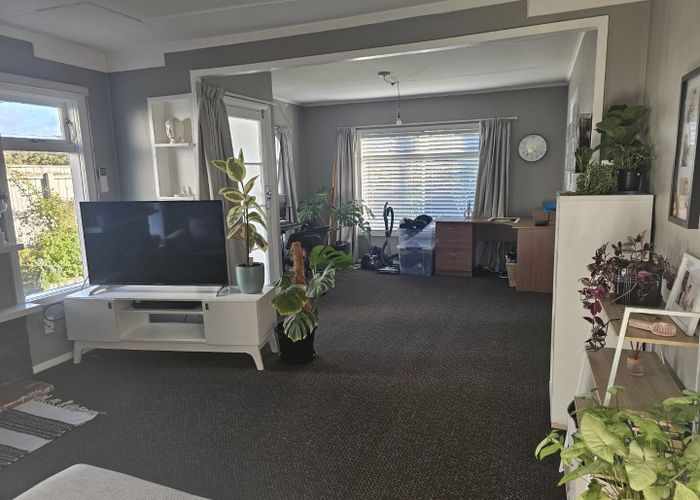  at 5 Titoki Road, Raumati Beach, Kapiti Coast, Wellington