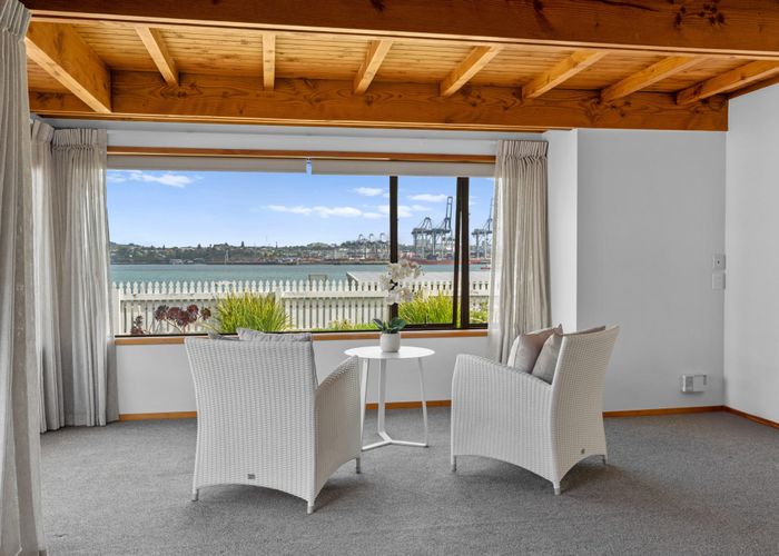  at 33 Queens Parade, Devonport, North Shore City, Auckland