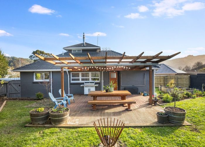  at 39 Whitemans Road, Silverstream, Upper Hutt, Wellington