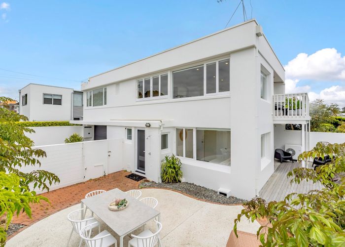  at 4/26 Sanders Avenue, Takapuna, Auckland