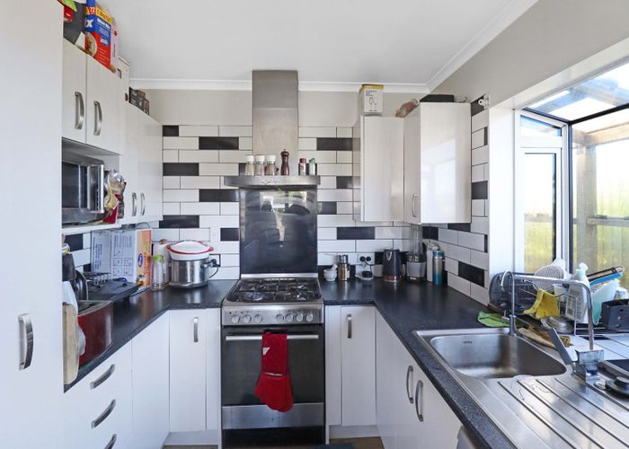  at 275 Dowse Drive, Maungaraki, Lower Hutt, Wellington