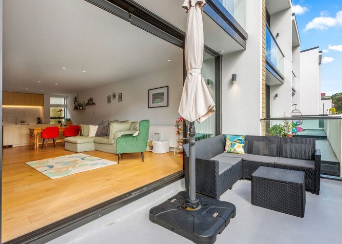  at 5 Jean Caldwell Way, Island Bay, Wellington, Wellington