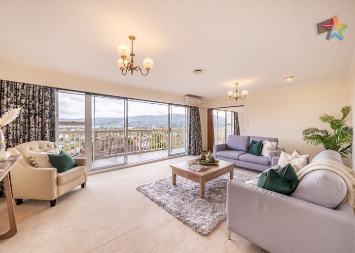  at 10 Summit Road, Fairfield, Lower Hutt, Wellington