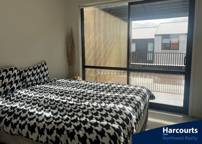  at 4 Kerewhenua Crescent, Hobsonville, Waitakere City, Auckland