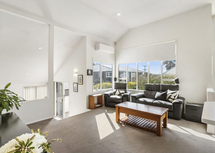  at 132B East Coast Road, Forrest Hill, North Shore City, Auckland