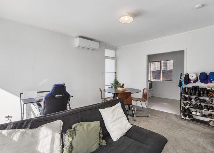  at 3/7 Caulton Street, Saint Johns, Auckland