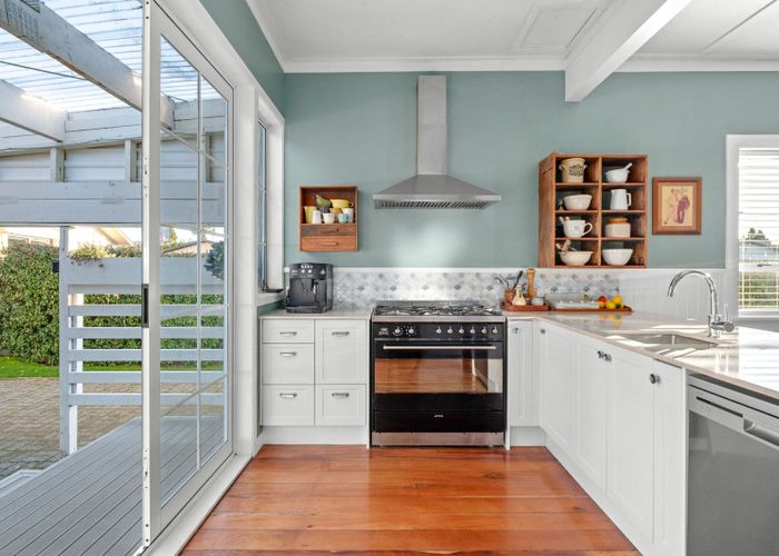  at 14 Bains Avenue, Hamilton East, Hamilton, Waikato