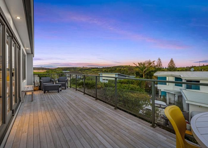  at 6 Double Bay Place, Army Bay, Rodney, Auckland