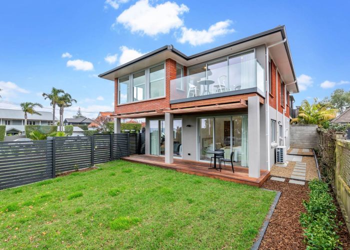  at 1/7 Seacliffe Avenue, Belmont, Auckland