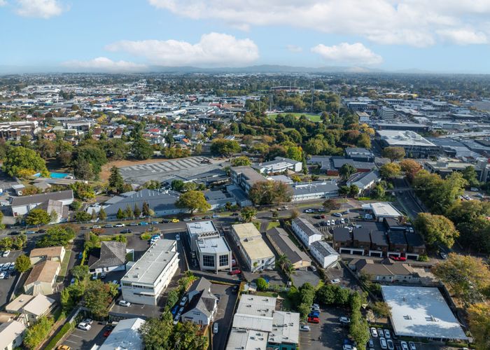  at 4 Hill Street, Hamilton Lake, Hamilton, Waikato