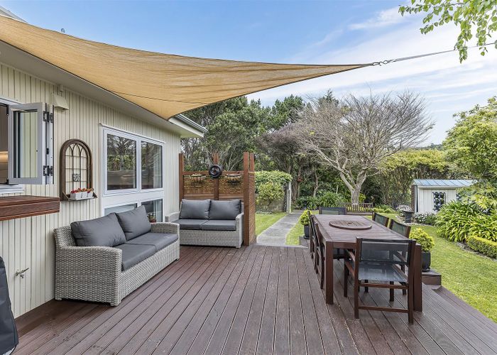  at 142 Kahu Road, Paremata, Porirua