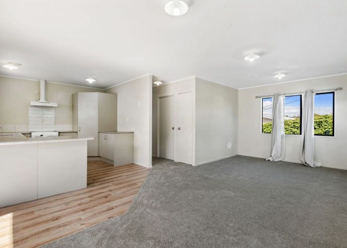  at 199a Chivalry Road, Glenfield, North Shore City, Auckland