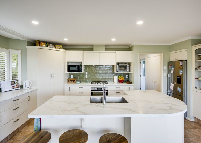  at 76A Churchill Drive, Taradale, Napier, Hawke's Bay