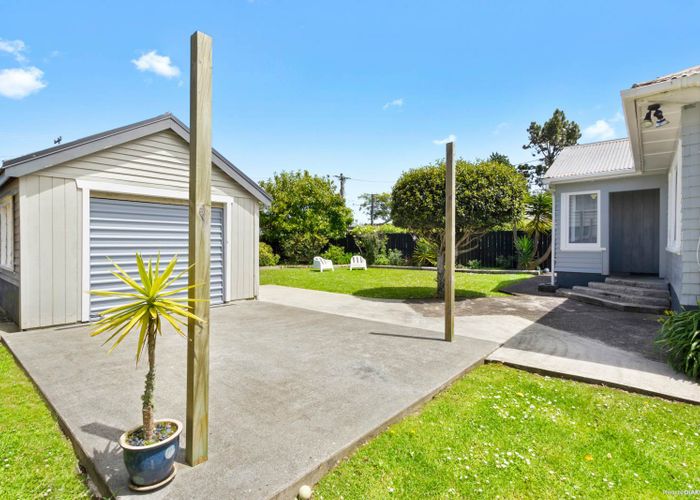  at 1/37 Garelja Road, Henderson, Auckland