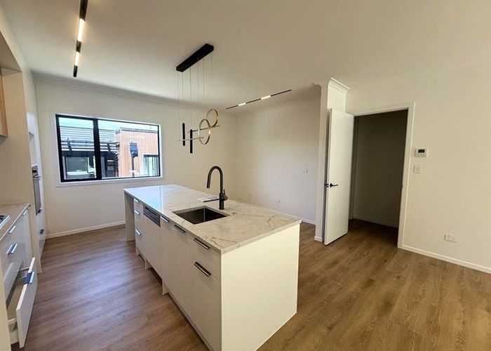  at 2/49 Ngaio Street, Orakei, Auckland City, Auckland