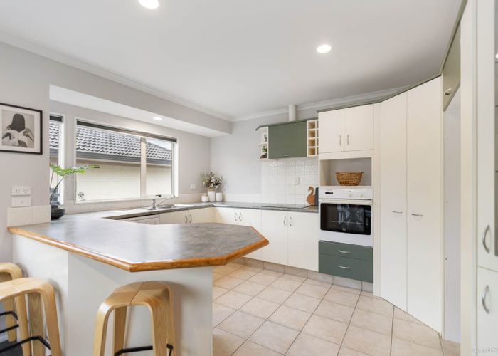  at 39  Sandhurst Drive, Papamoa Beach, Tauranga, Bay Of Plenty